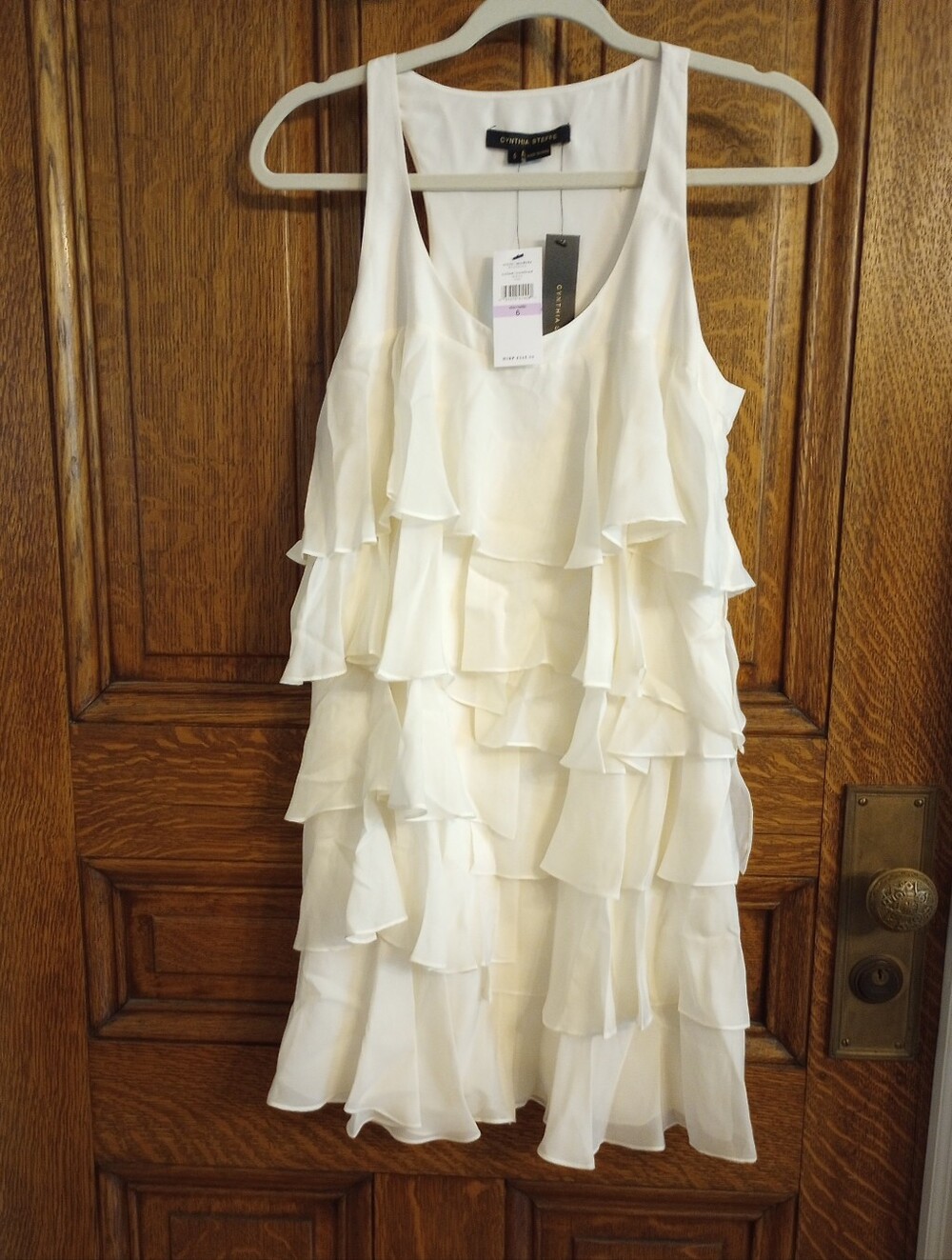 Cynthia Steffe Tier, Flutter Dress NWT Size 6